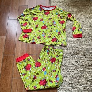 Women’s The Grinch Pajama Set